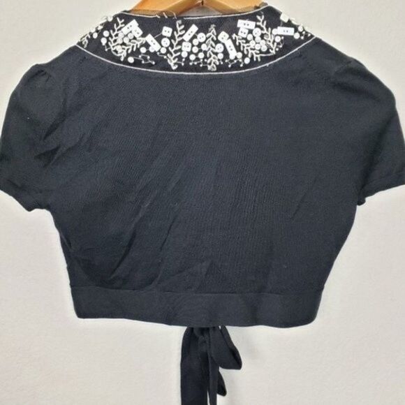 BCBGMaxazria black short-sleeved crop top with crossed tie and rhinestones XS - Picture 4 of 8